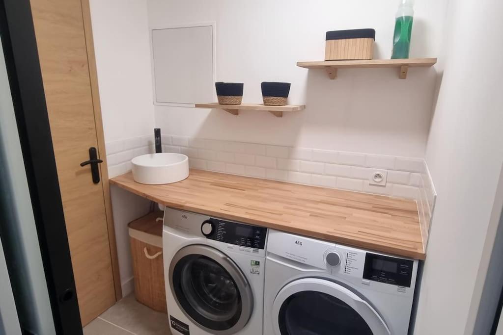 Maison De Ville Toute Equipee Fronton Экстерьер фото