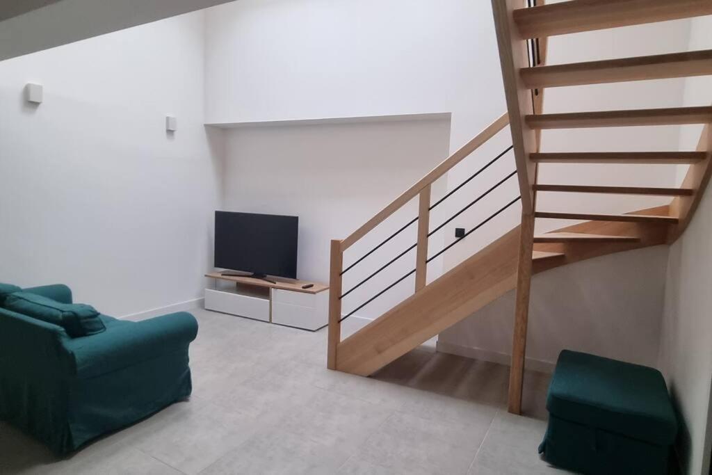 Maison De Ville Toute Equipee Fronton Экстерьер фото