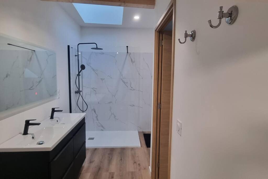 Maison De Ville Toute Equipee Fronton Экстерьер фото